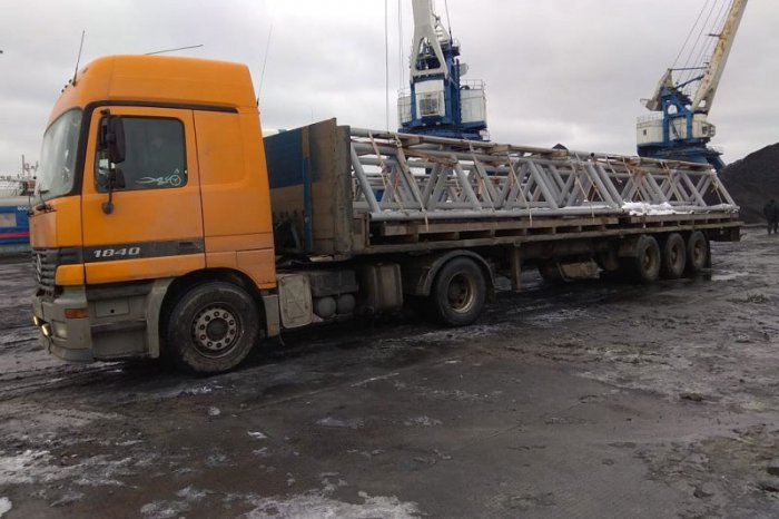 Transportation of the MR-8000 Mobile Drilling Rig Kit